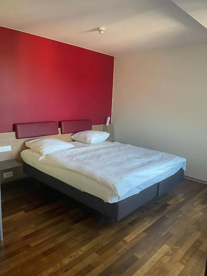 Ferienwohnung Swiss Star Irchel - Self Check-In Zürich